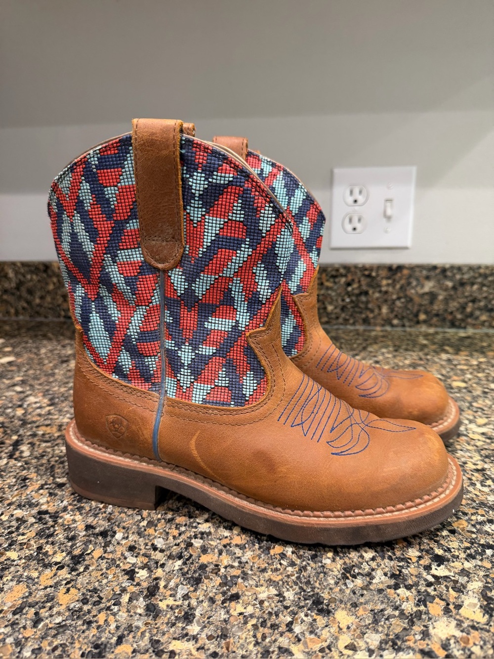 Ladies Ariat 8.5 Brown Leather & Multicolor Fabric Cowboy Boots